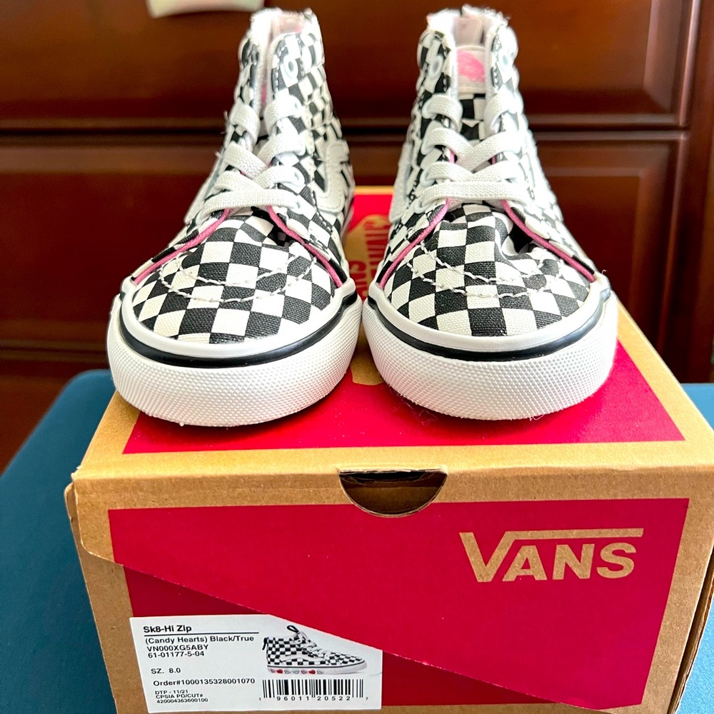 Toddler Sneakers, Vans, Size: 8, Color: Black and white with candy hearts